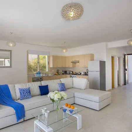 Villa Picture Renting Your 5 Star Beachfront Villa, Larnaca 1395 Mazotos