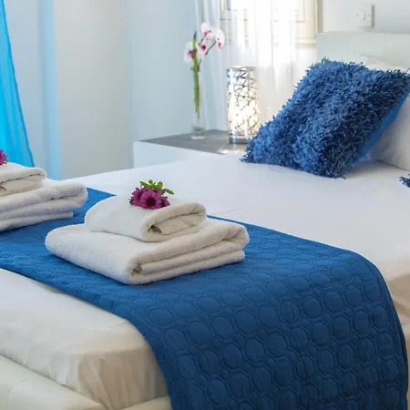 Picture Renting Your 5 Star Beachfront Villa, Larnaca 1395 *