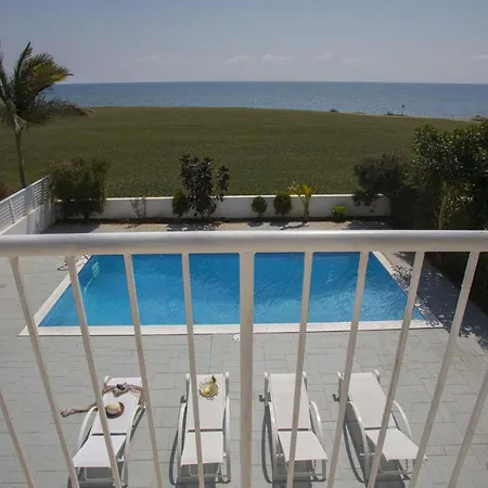 Picture Renting Your 5 Star Beachfront Villa, Larnaca 1395 Βίλα